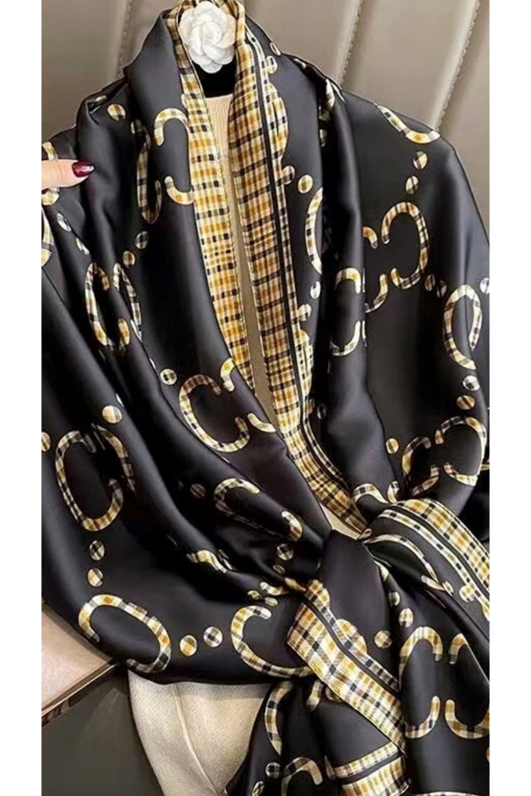 BUFANDA-PAÑUELO DE SEDA