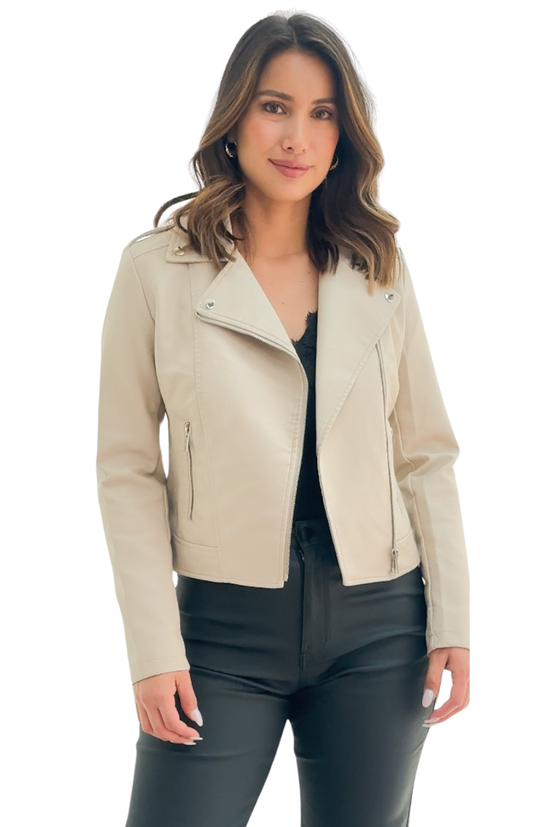 PANTALÓN DE TELA GABARDINA CON HEBILLA METÁLICA.