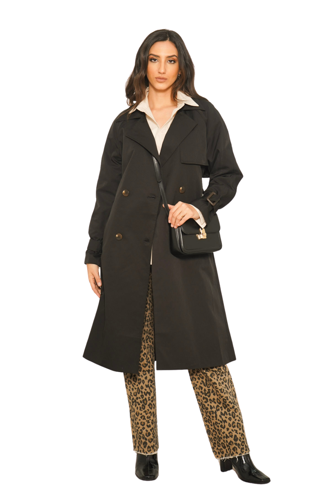 PANTALÓN DE TELA GABARDINA CON HEBILLA METÁLICA. PANTALÓN DE TELA GABARDINA CON HEBILLA METÁLICA.