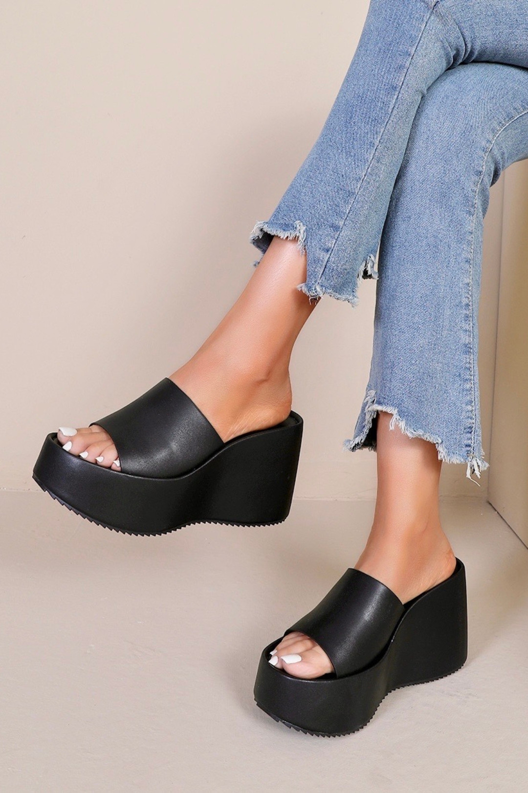 ZAPATO ADELA NEGRO ZAPATO ADELA NEGRO
