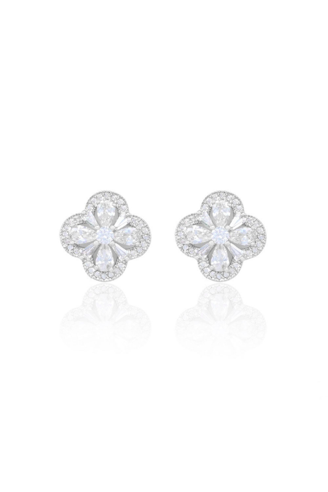 ARETES SARA PLATEADOS ARETES SARA PLATEADOS