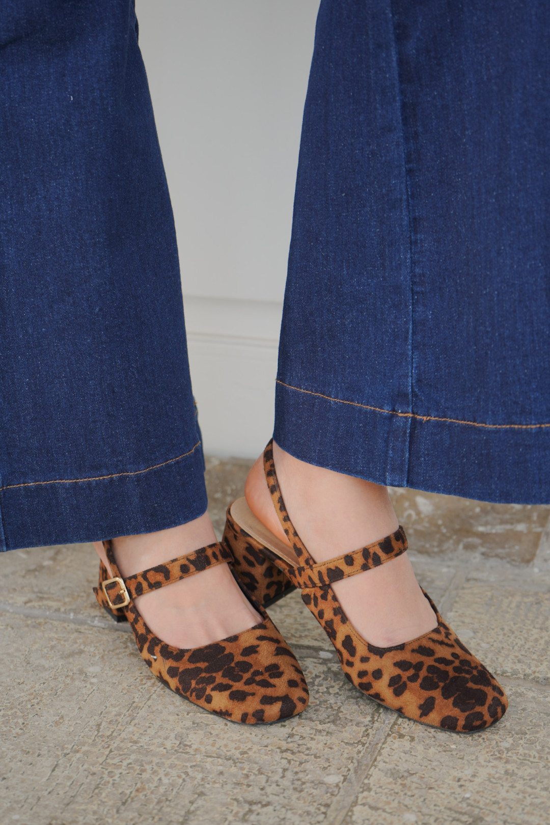 ZAPATO ELENA ANIMAL PRINT ZAPATO ELENA ANIMAL PRINT
