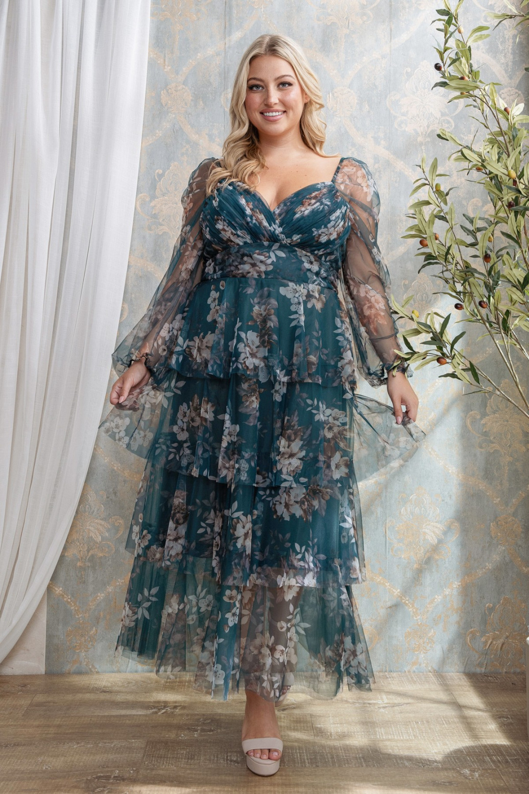 VESTIDO PLUS MARIA ESTER VESTIDO PLUS MARIA ESTER