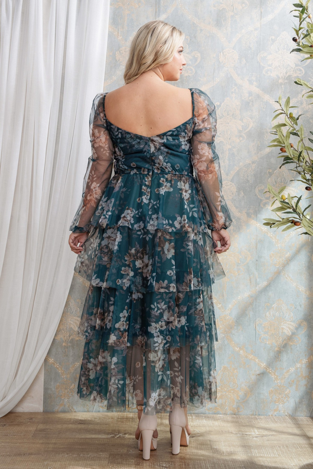 VESTIDO PLUS MARIA ESTER VESTIDO PLUS MARIA ESTER
