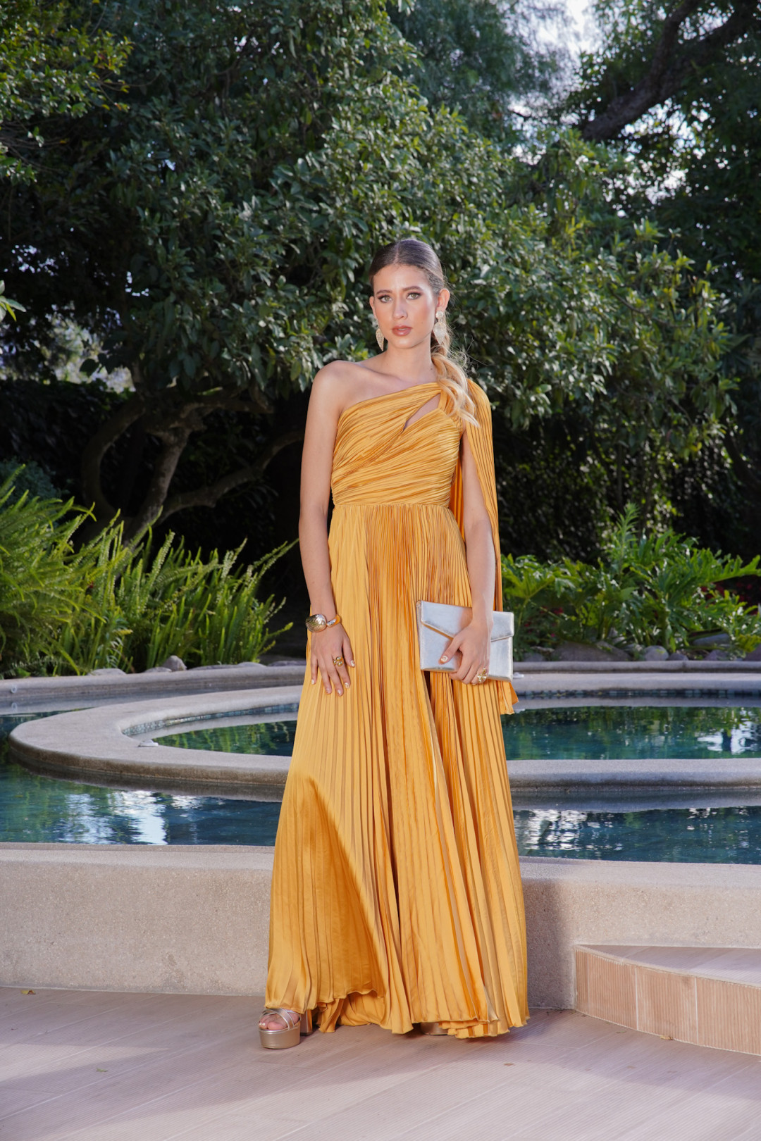 VESTIDO OLIVIA DORADO VESTIDO OLIVIA DORADO
