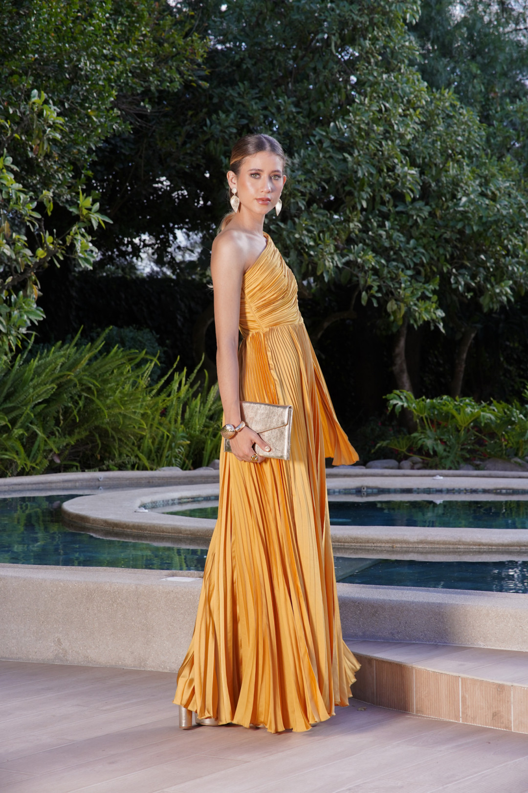 VESTIDO OLIVIA DORADO VESTIDO OLIVIA DORADO