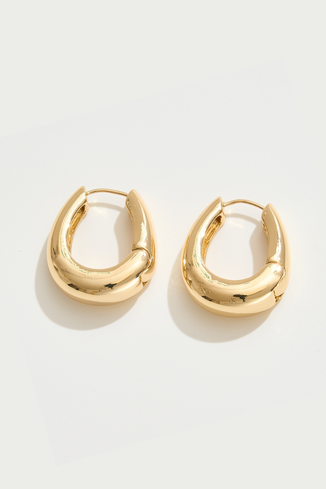 ARETES SAMANTHA DORADOS