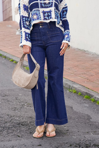 JEAN BEATRIZ AZUL