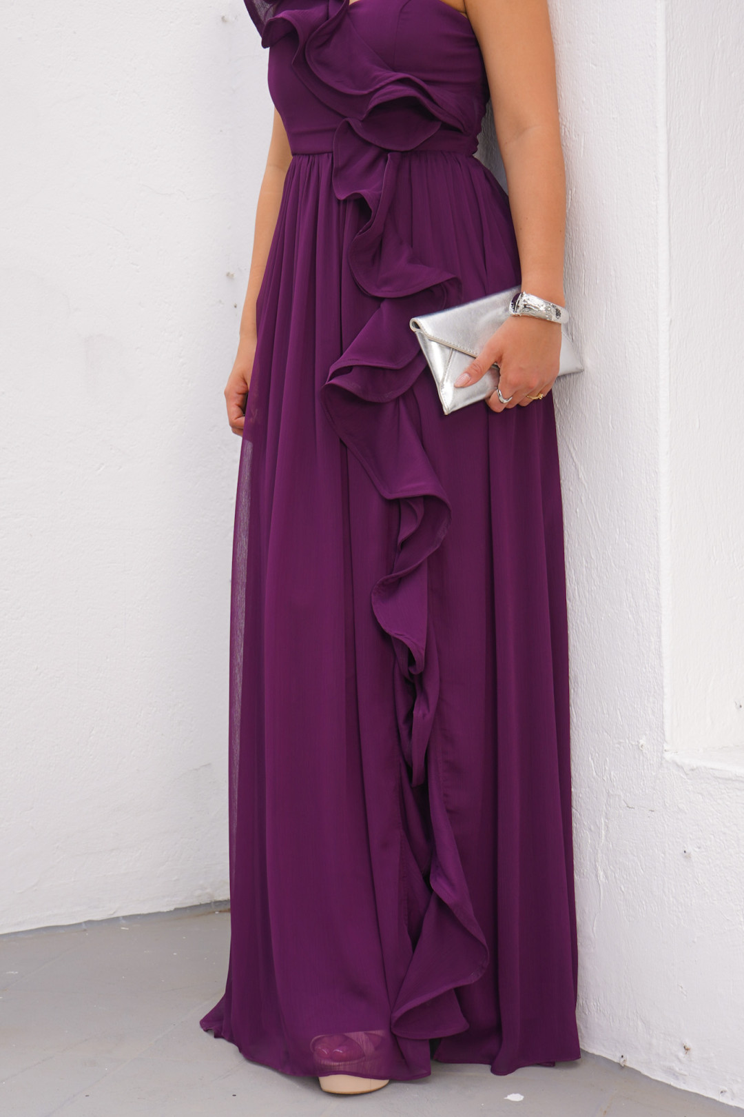 VESTIDO ANA CARINA UVA