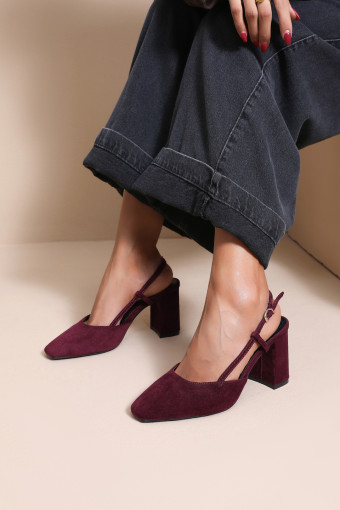 ZAPATO DE TACON LINA VINO